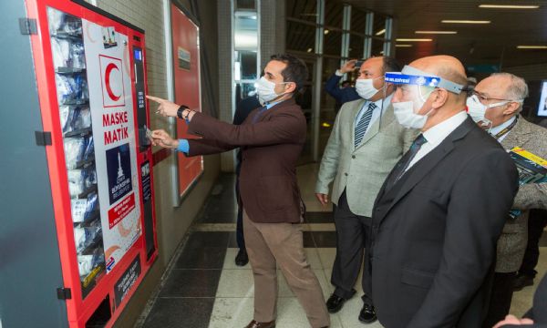 İzmir'de maskematik dönemi!