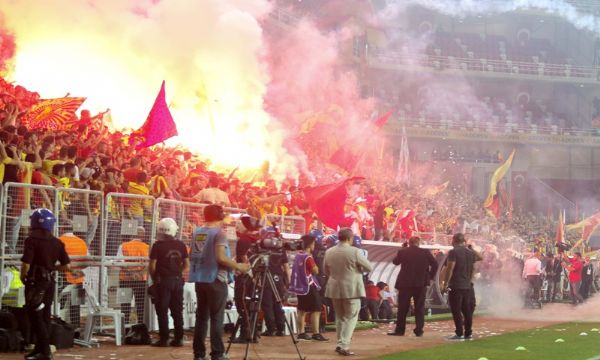Göztepe Süper Lig’e yükseldi!
