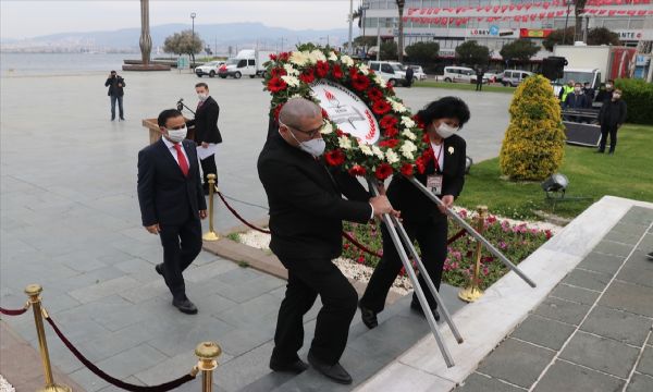 İzmirliler, 100. yılında 23 Nisan'ı kutluyor
