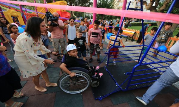 Selçuk'ta engelsiz park açıldı