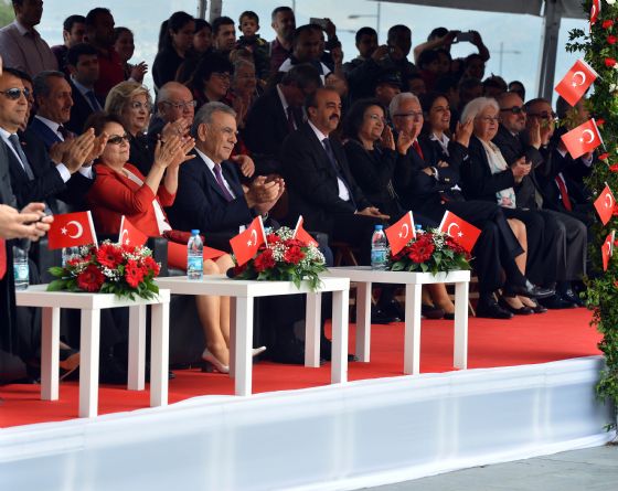 Atatürk'ün çocukları bayramı kutladı