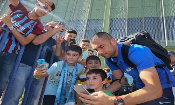 Trabzon kafilesi İzmir'de