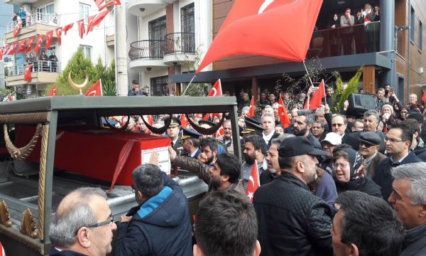 Şehit Pilot Yüzbaşı Karaman son yolculuğuna uğurlandı