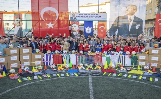 Başkan Batur’dan amatör spora büyük destek: 'Mustafa Kemal Atatürk'e borçluyuz'