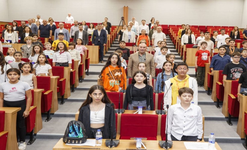 Çocuk Belediyesi’nin ilk meclis toplantısı yapıldı