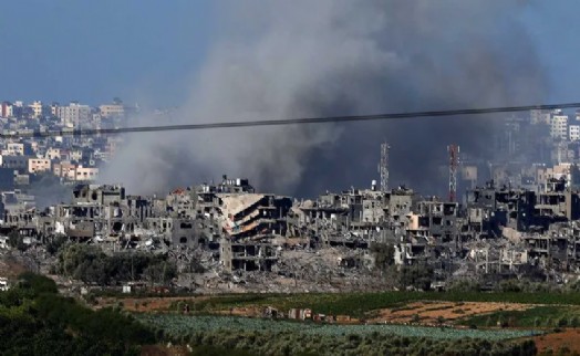 İsrail'in saldırılarında Gazze'deki can kaybı 8 bin 306'ya yükseldi