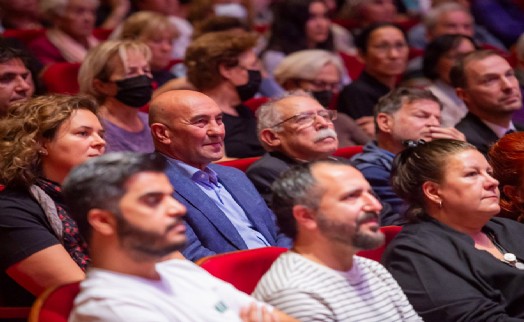 Soyer:  Barış ve demokrasi tohumları bir kez daha yeşerdi!