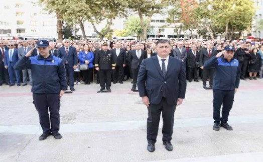 85 yıllık hasretin sirenleri Karşıyaka’nın dört bir yanında duyuldu