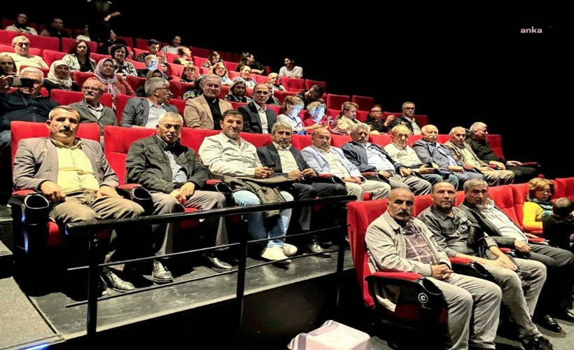 Bornova'nın muhtarları Atatürk filminde