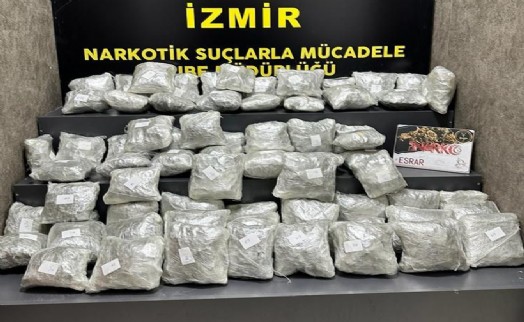 Buca'da kargo firmasına operasyon düzenlendi