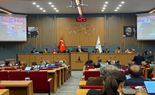 Büyükşehir'de gündem 'karavan': Boztepe'den 'fuhuş' iddiası