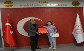 Dünya Şampiyonu Zümra Evren İl Milli Eğitim Müdürü Yahşi'yi ziyaret etti