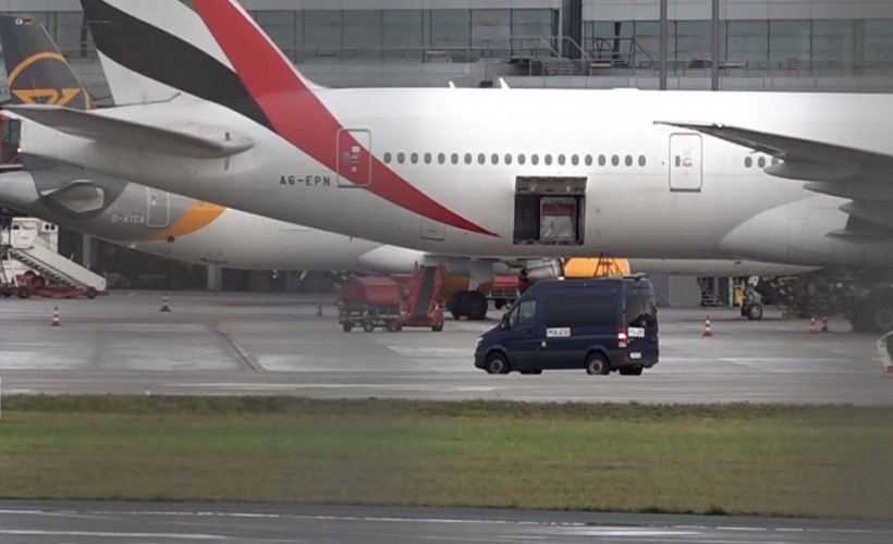 Hamburg'daki rehine krizi pazarlığı 14 saatini doldurdu