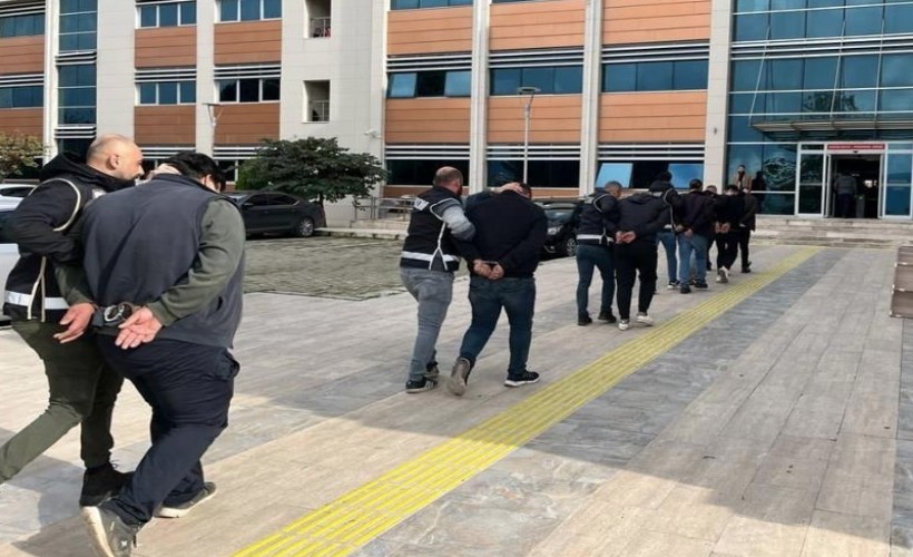 İzmir'de eğlence mekanındaki silahlı kavgaya 6 tutuklama