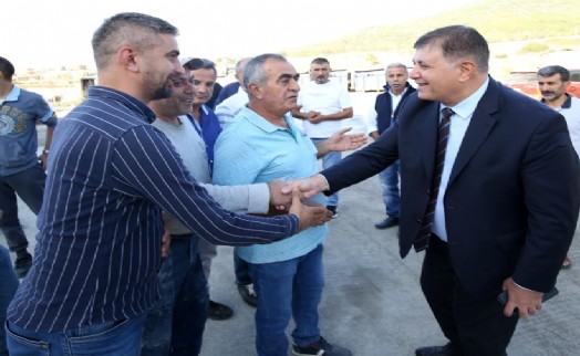 Karşıyaka Belediyesi 1 yılda 75 bin metrekare yol onarımı yaptı