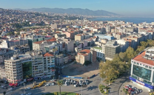 Konak Belediyesi yeni hizmet binası ihalesinde imzalar atıldı