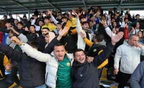 Lider Aliağa evinde 2 golle kazandı