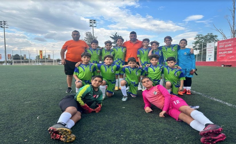 Narlıdere Belediyesi’nin minikleri Play-Off'u garantiledi