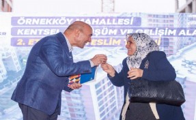 Örnekköy'de anahtar teslim: 'Verdiğimiz sözü tutuyoruz'