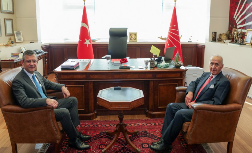 Özel, Hikmet Çetin ile bir araya geldi