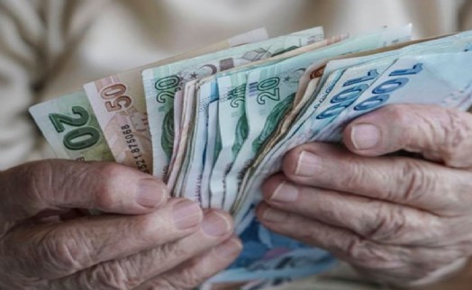 Çalışan emeklilere 5 bin liralık destek ödemesi hesaplara yatacak