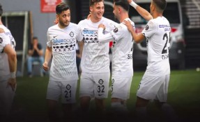 Altay'da kriz! Oyuncular ödeme bekliyor