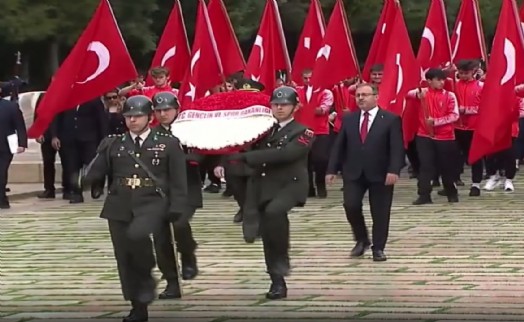 Anıtkabir’de resmi tören düzenlendi