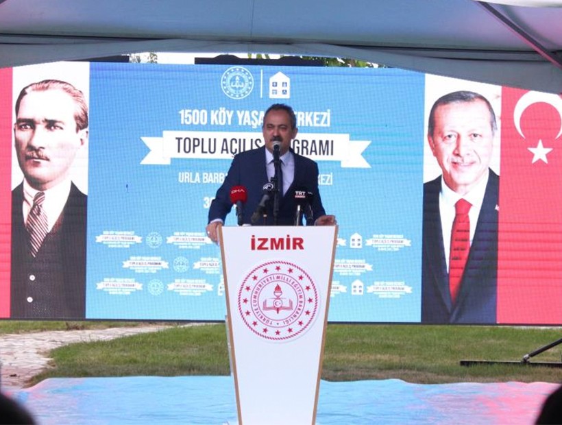 Bakan Özer'den İzmir'e müjdeler