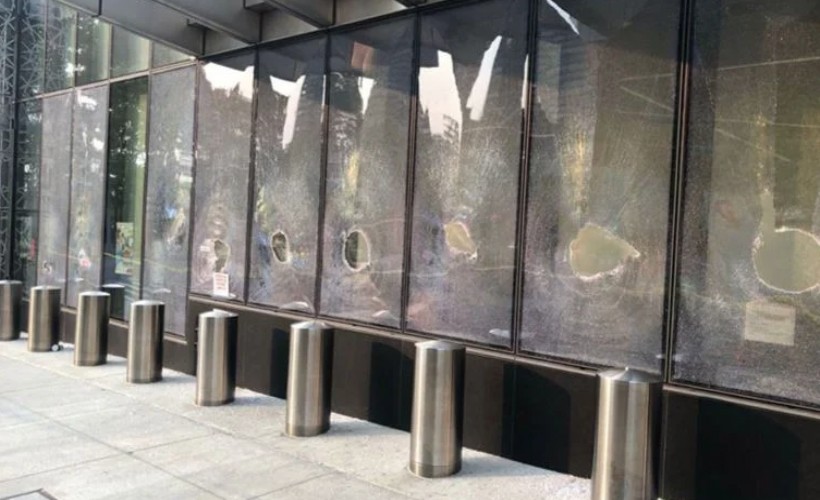 New York Başkonsolosluğu’na saldırı!