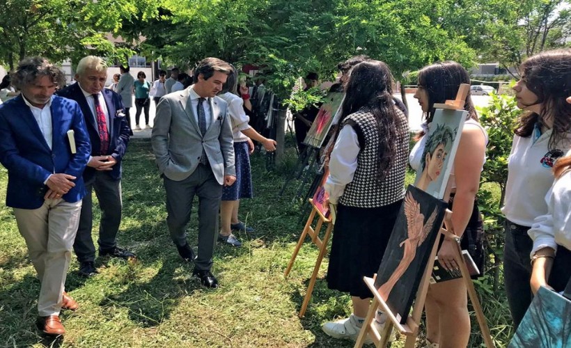 Çeşmeli öğrencilerden iki etkinlik birden