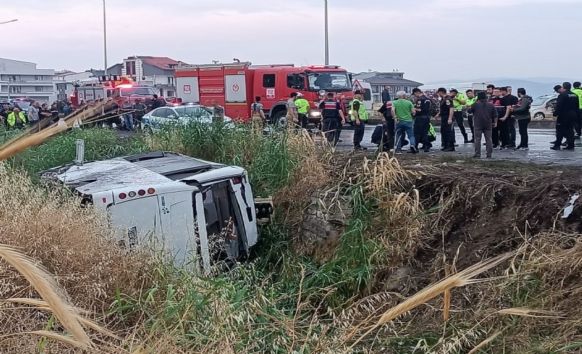 Cezaevi nakil aracı şarampole devrildi: 9’u jandarma personeli 10 yaralı