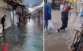 İzmir’i yine sağanak vurdu!