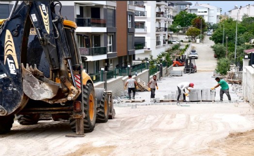 Seferihisar’ın yolları yenileniyor