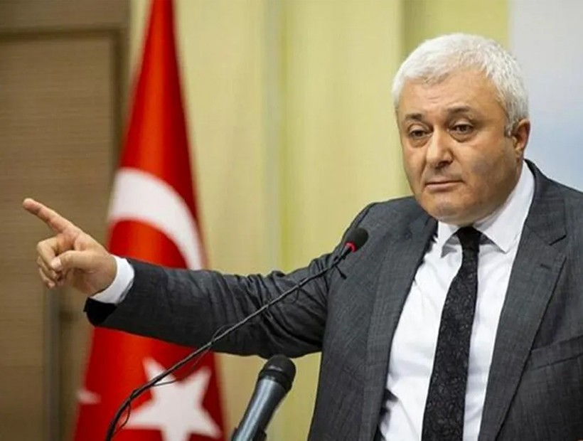 Tuncay Özkan görevden alındığı iddialarını yalanladı