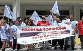 Çeşme’de lojman isteyen sağlıkçılar barınma sorununu protesto etti
