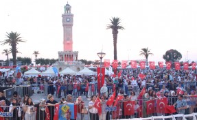 İzmir'de '15 Temmuz' anma etkinliği