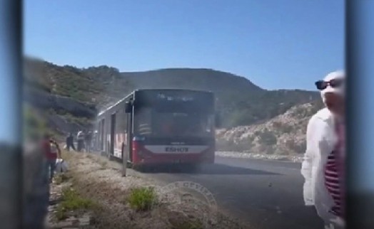İzmir'de korku dolu anlar! Belediye otobüsü alev aldı