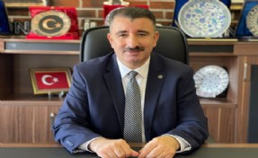 AK Partili Başdaş’tan Konak Atatürk Meydanı çıkışı: Meydanı yeşil alan yapalım!