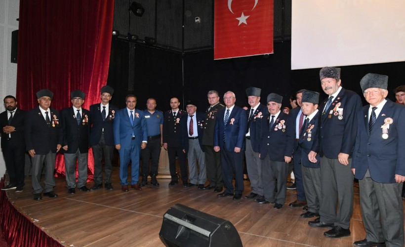 Başkan Selvitopu Gaziler Günü'nü kutladı