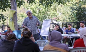 Depremzede gençler Buca’da moral depoladı