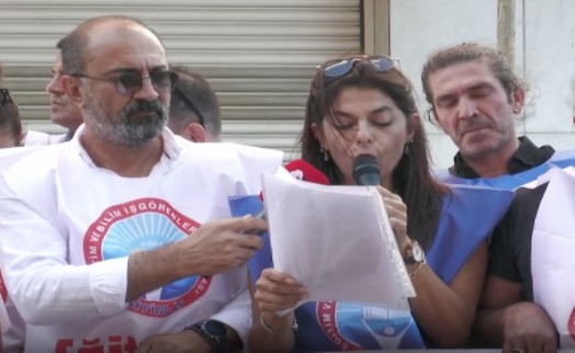 Eğitim-İş İzmir 3 No'lu Şube üyeleri memur maaşlarını protesto etti