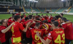 Göz-Göz, deplasmanda gülmeye devam ediyor