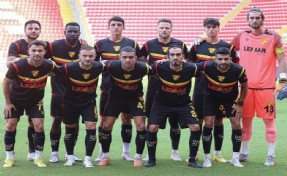 Göztepe, 15 oyuncuyla kadrosunu güçlendirdi