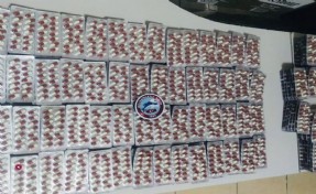İzmir'de binlerce sentetik ecza ele geçirildi