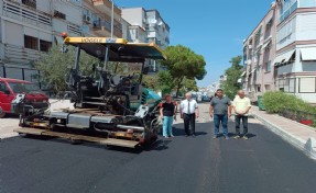 Karabağlar'da asfalt çalışmaları hız kesmedi