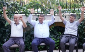 Seferihisar Belediyesi'nden Alzheimera karşı pilates etkinliği