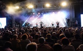 Türkiye Çeşme Festivali’nde buluştu: Chico & Gypsies ile muhteşem final