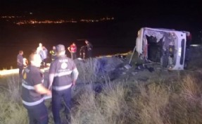 Van'da katliam gibi kaza: 5 ölü, 30 yaralı