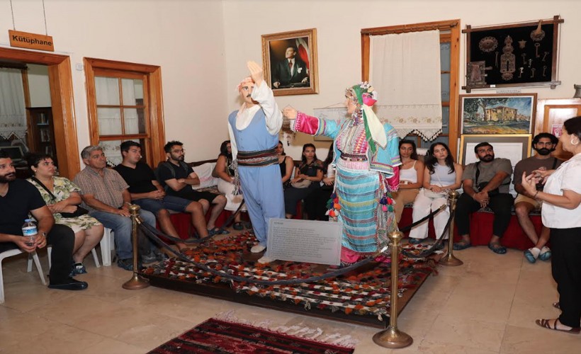 Yurt dışından gelen gençler Narlıdere'de tarihi keşfe çıktı