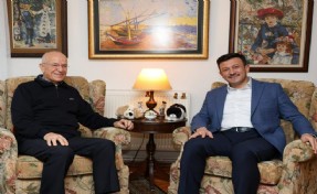 AK Parti Büyükşehir Adayı Hamza Dağ, Burhan Özfatura ve Yüksel Çakmur’u ziyaret etti